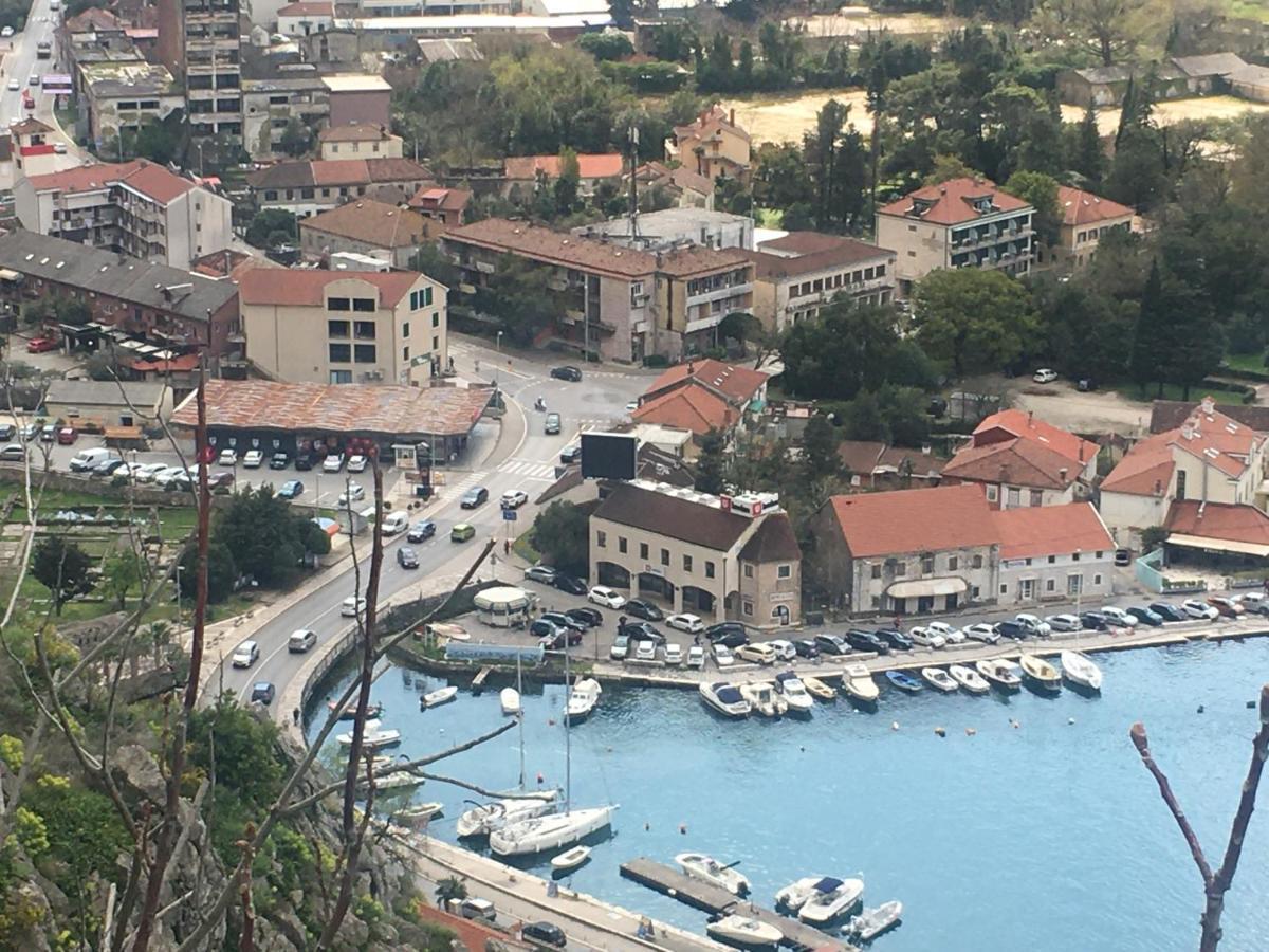 Hotel Art House 001 Cattaro Esterno foto